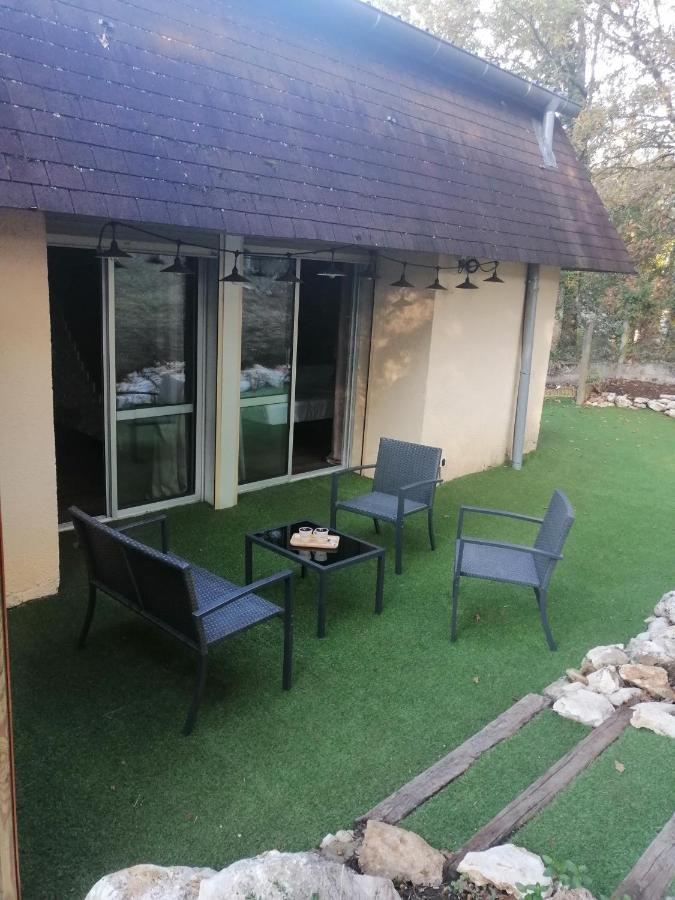 Lapausedegout chambres table d'hôtes piscine et terrasse Lachapelle-Auzac Exterior foto