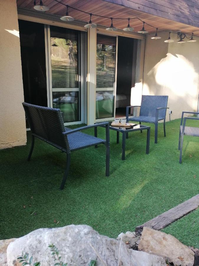 Lapausedegout chambres table d'hôtes piscine et terrasse Lachapelle-Auzac Exterior foto