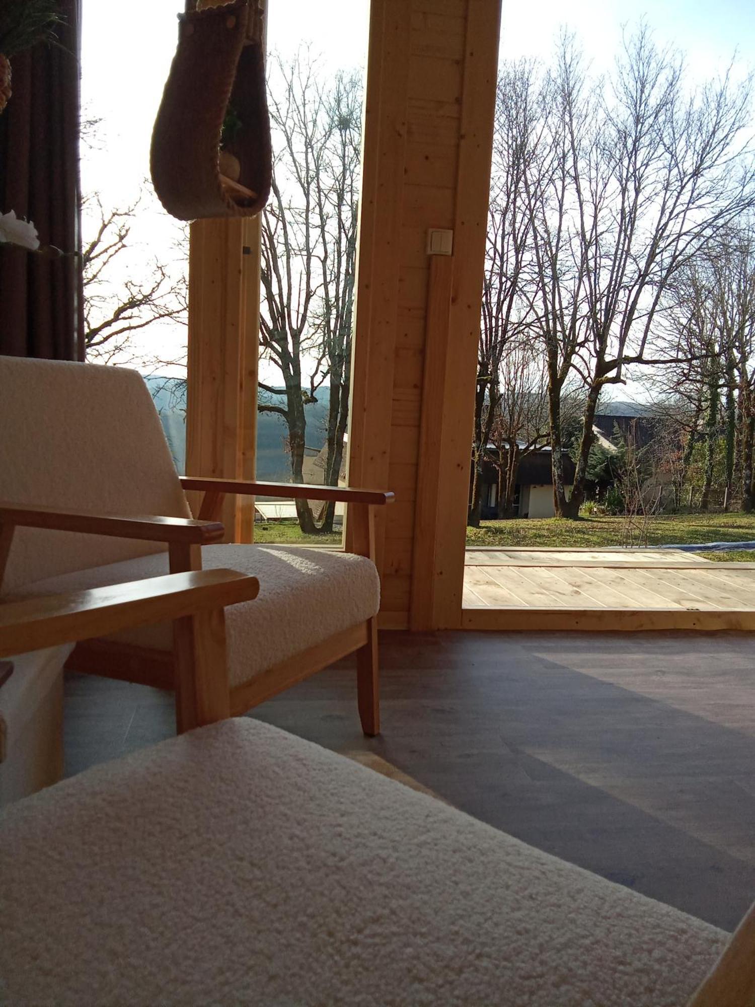 Lapausedegout chambres table d'hôtes piscine et terrasse Lachapelle-Auzac Exterior foto