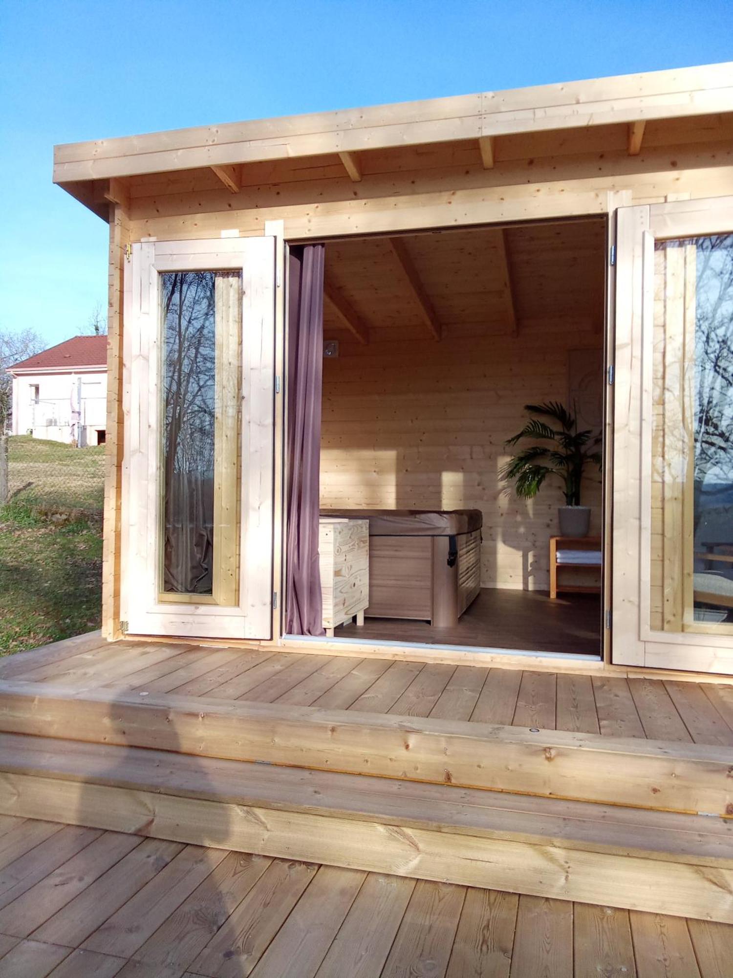 Lapausedegout chambres table d'hôtes piscine et terrasse Lachapelle-Auzac Exterior foto
